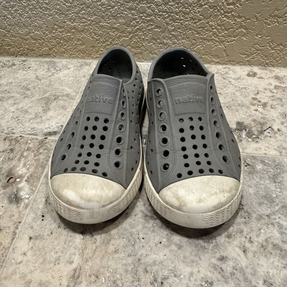 Native Jefferson Block Slip On Shoes Kids C8 Water Outdoor Grey And‎ White